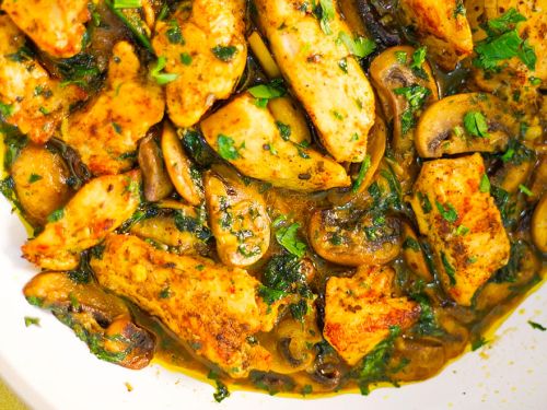 Sautéed Mushroom and Garlic Chicken 