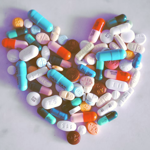 A compiled bunch of pills shaped into a heart, because art.